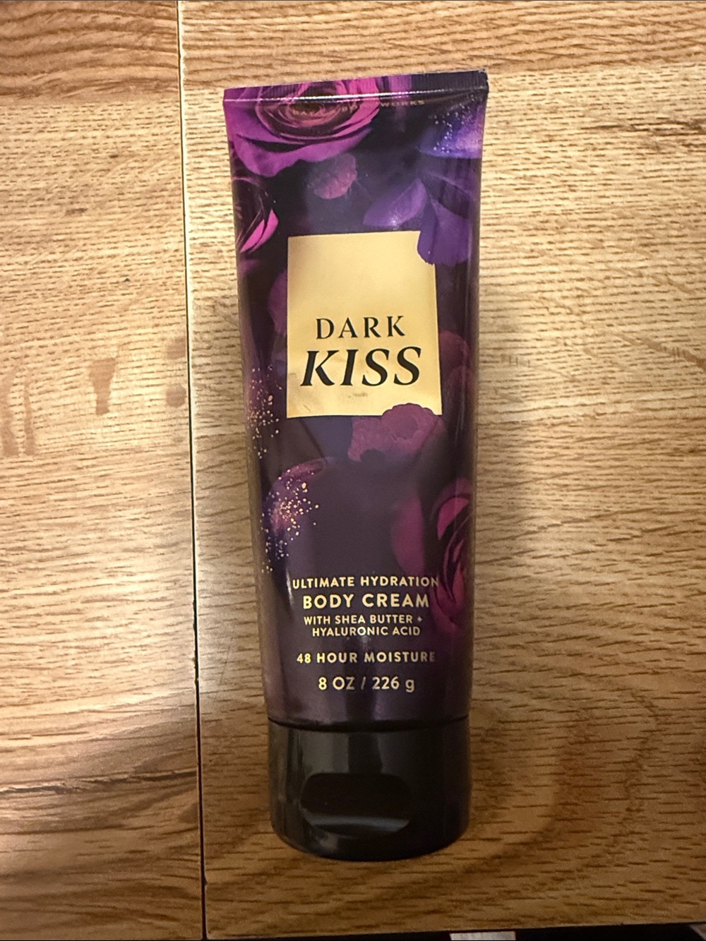 Bath & Body Works Dark Kiss Body Cream - Purple & Black